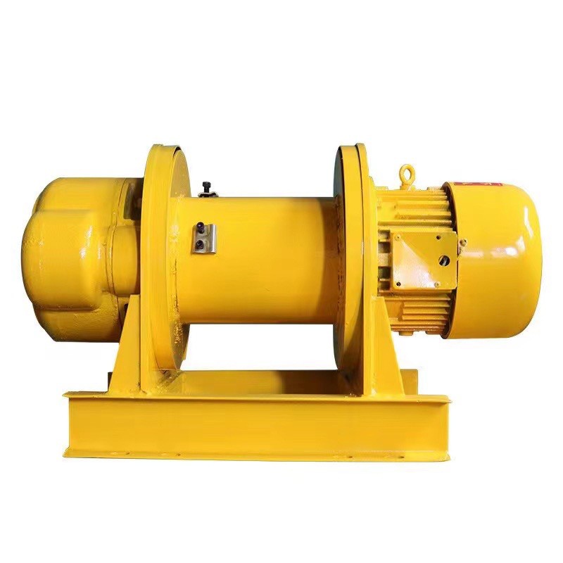 Heavy-duty winches